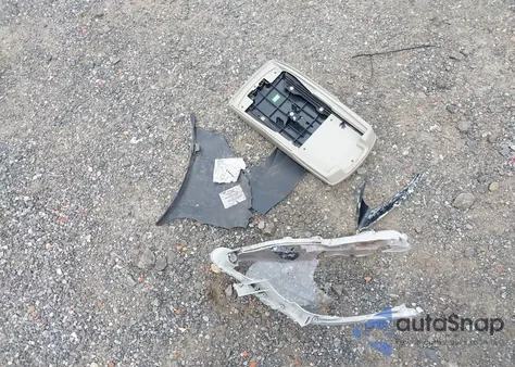 2011 Toyota Camry Xle z USA, uszkodzony, nr VIN 4T1BF3EK4BU193845